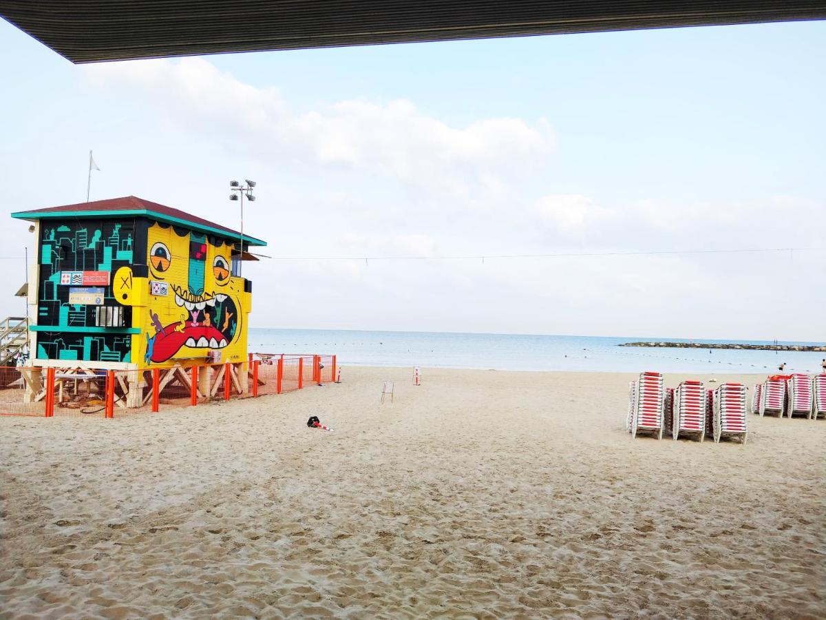 1000Nights Sea-Hut Tel Aviv Exterior photo